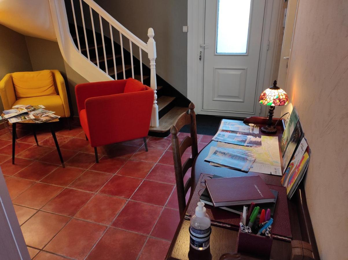 Aux Trois Palmiers Bed & Breakfast Сен-Брук Екстериор снимка