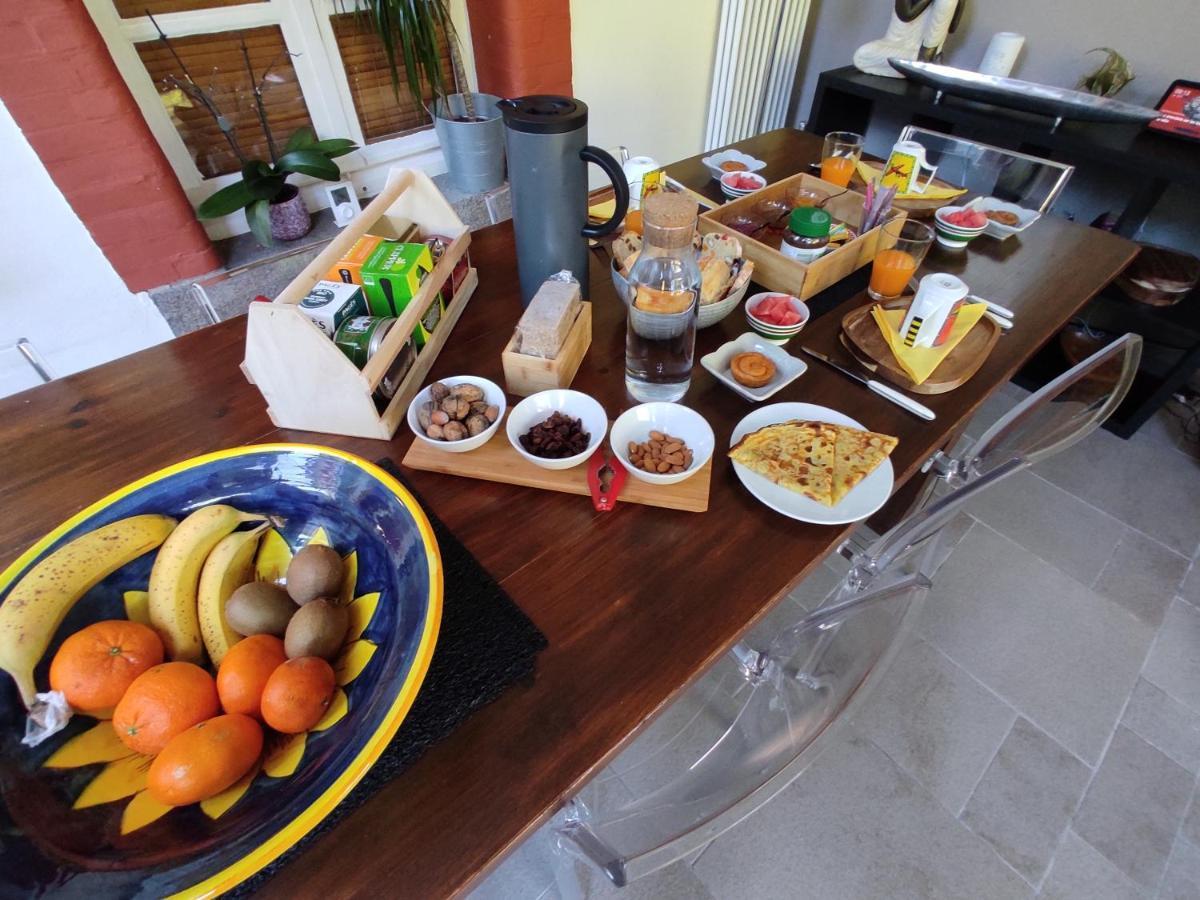 Aux Trois Palmiers Bed & Breakfast Сен-Брук Екстериор снимка